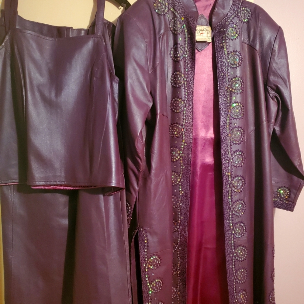 Vintage 3-piece purple leather ensemble by Razzmatazz, Size 2X.